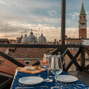 San Marco View Terrace R&r Apartment Venice
